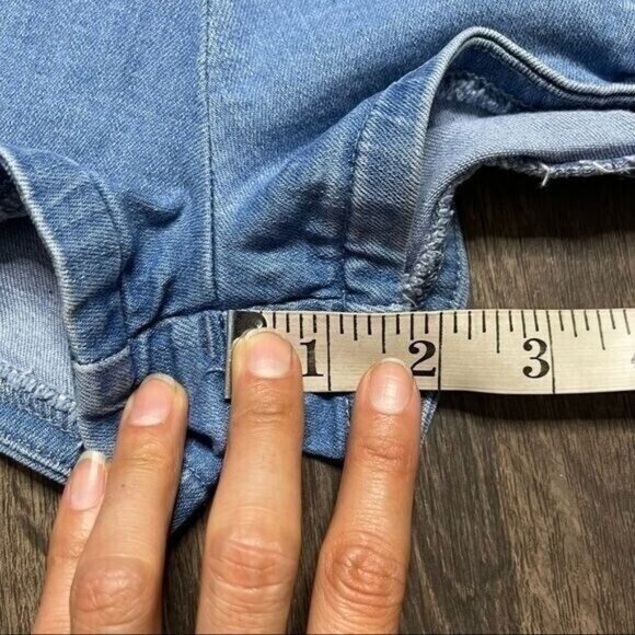 Forever 21 Light Blue High Waited Short Shorts Size S - Picture 5 of 9